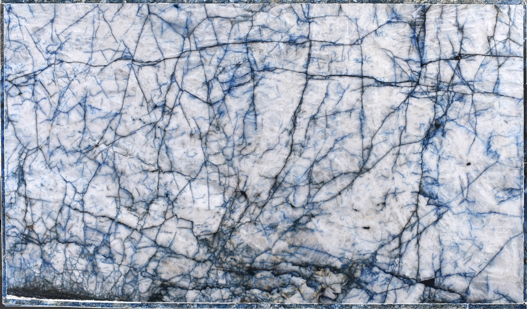 CRYSTALLO BLUE QUARTZITE